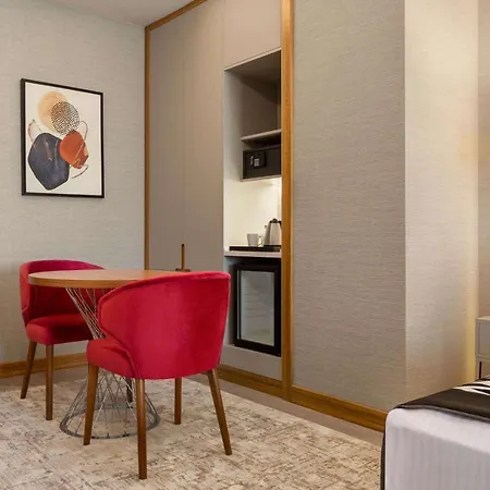 Hotel Ramada Encore By Wyndham Sisli Istanbul